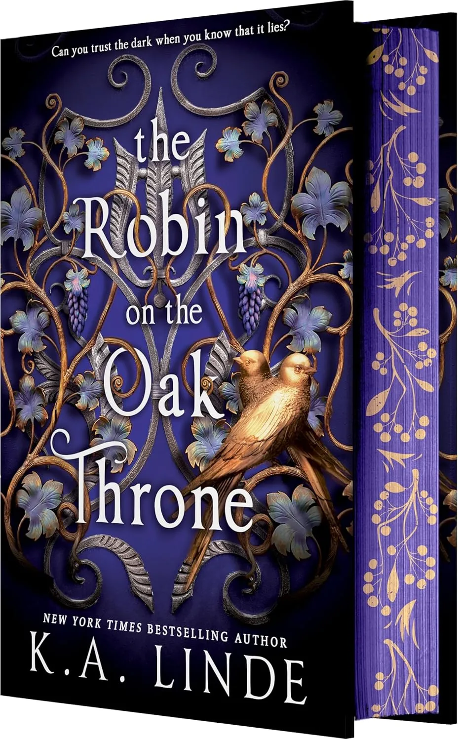 The Robin on the Oak Throne (Oak & Holly Cycle, 2) Hardcover  June 17, 2025